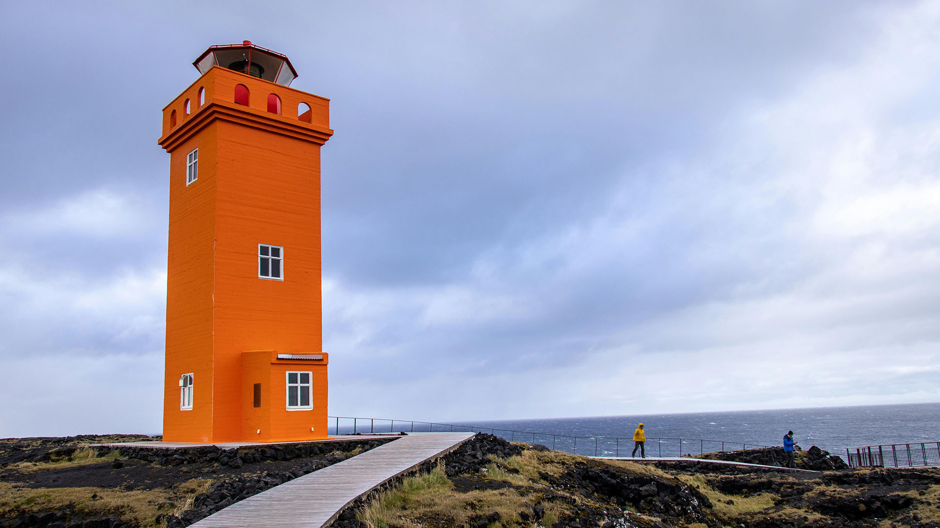 faro arancione di Svörtuloft in Islanda