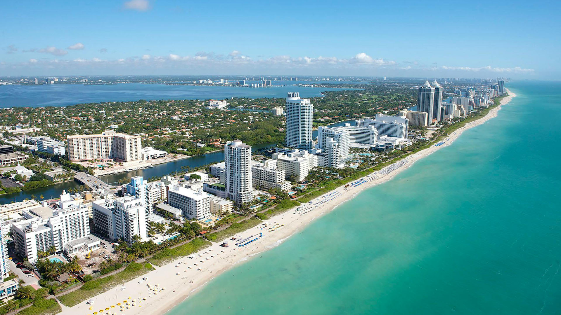 vista dall'alto della costa di Miami