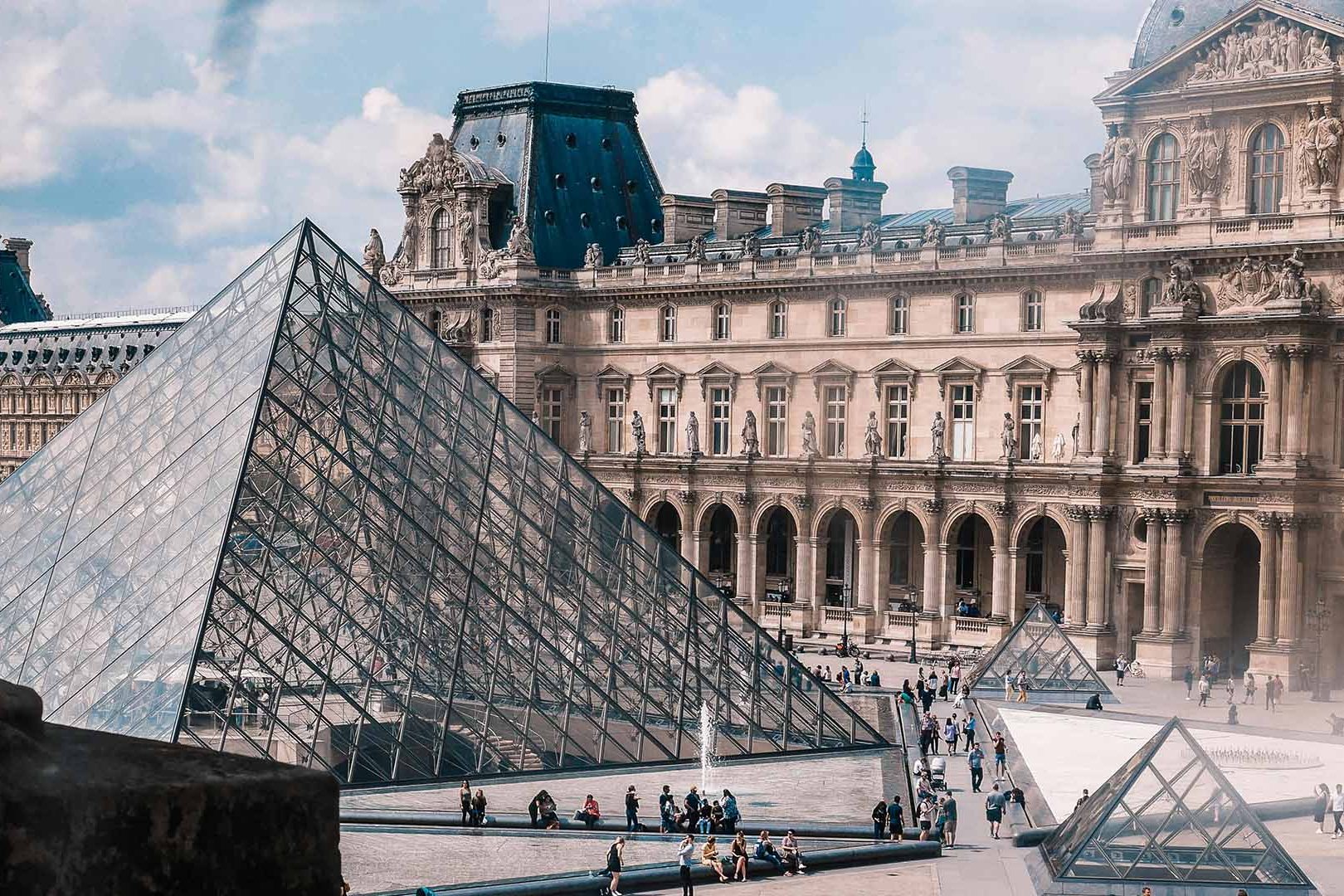 museo del Louvre a Parigi, Francia